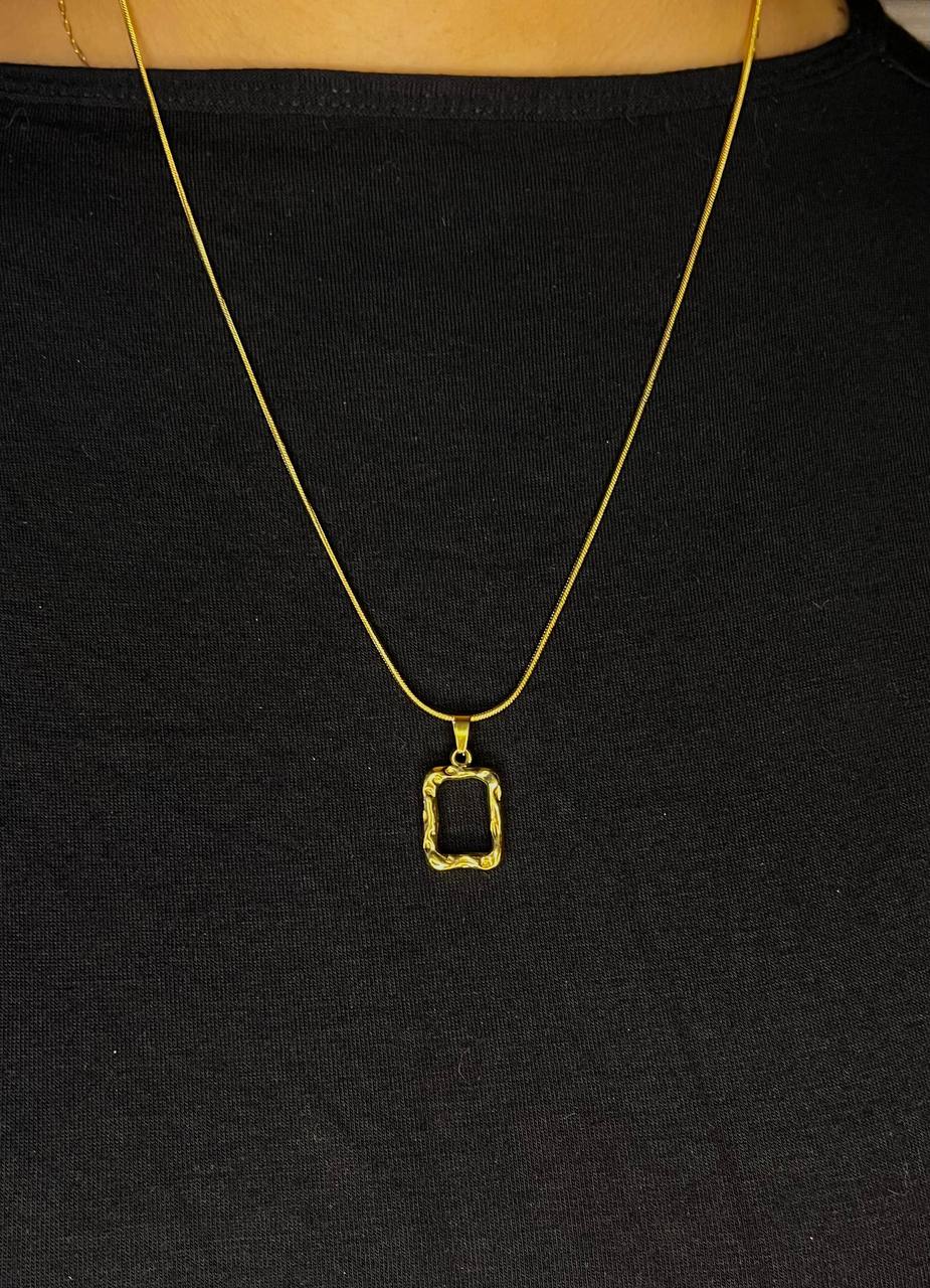 Golden Frame Necklace